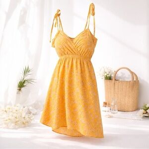 ILLA ILLA Yellow Floral Sundress Size L | Tie Strap Smocked Back Summer Dress